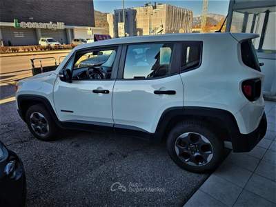Jeep Renegade 4WD Active Drive Sport Bianco usata Lavis