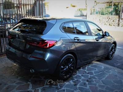 BMW Serie 1 118d 118 118d 5p. Business Advantage automatica Grigio usata Lavis