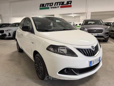 Lancia Ypsilon Ypsilon 1.0 FIREFLY#HYBRID#GOLD#CARPLAY#SENSPARK Bianco usata Civitavecchia