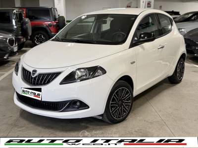 Lancia Ypsilon Ypsilon 1.0 FIREFLY#HYBRID#GOLD#CARPLAY#SENSPARK Bianco usata Civitavecchia