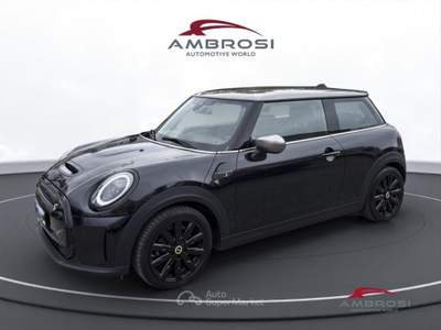 MINI Mini Full Electric 3 porte   Essential Nero usata Corciano