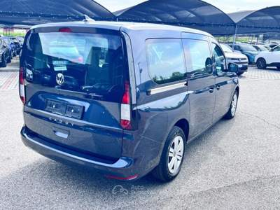 Volkswagen Caddy 2.0 TDI 122 CV DSG Maxi 7 Posti Blu/Azzurro usata Pieve di Soligo
