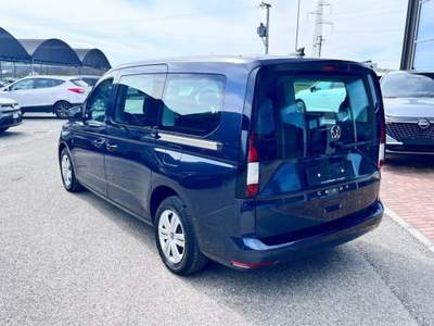 Volkswagen Caddy 2.0 TDI 122 CV DSG Maxi 7 Posti Blu/Azzurro usata Pieve di Soligo