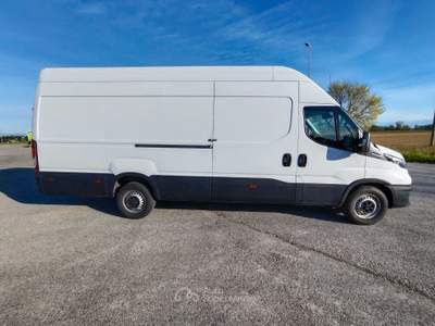 Iveco Daily IVECO DAILY 2.3 156CV DIESEL L4 H3 Bianco usata Azzano Decimo