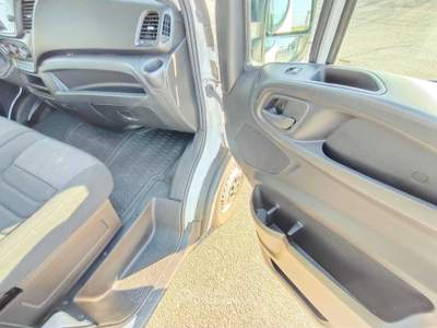 Iveco Daily IVECO DAILY 2.3 156CV DIESEL L4 H3 Bianco usata Azzano Decimo