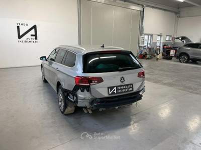 Volkswagen Passat 1.4 GTE DSG PLUG-IN-HYBRID Grigio usata Megliadino San Vitale