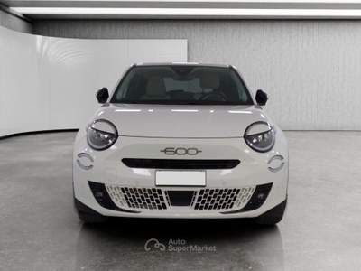 Fiat 600 Hybrid 110 CV DCT MHEV La Prima Bianco usata Fossano