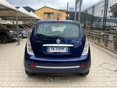 Lancia Ypsilon 1.3 mjt 16v 75cv Oro Bianco unico proprietario Blu/Azzurro usata Santa Maria a Vico