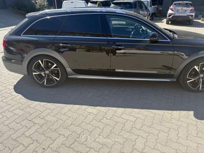 Audi A6 Bellissima a6 non fumatore Nero usata Novara