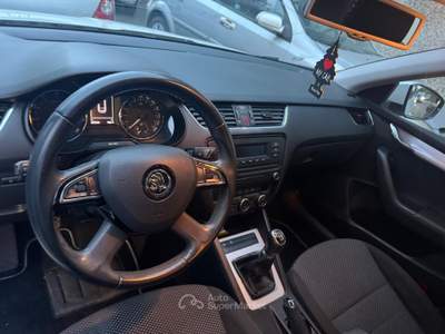 Skoda Octavia null usata Tavazzano con Villavesco
