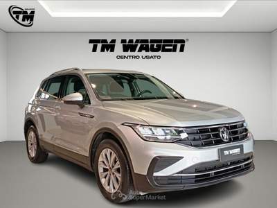 Volkswagen Tiguan  - tiguan 2.0 tdi 150 cv scr dsg life Argento usata Firenze