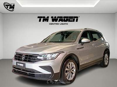 Volkswagen Tiguan  - tiguan 2.0 tdi 150 cv scr dsg life Argento usata Firenze