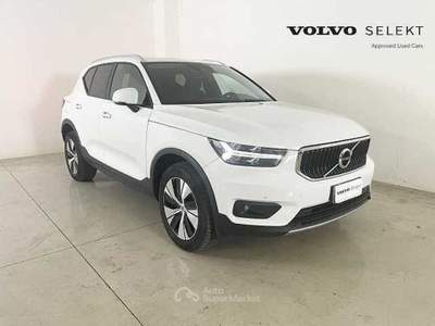 Volvo XC40 Momentum Pro, T2 automatico Bianco usata Altavilla Vicentina