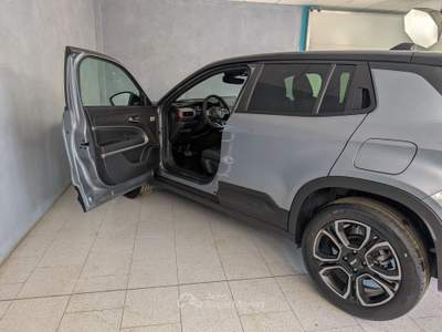 Jeep Avenger Avenger - 1.2 Turbo E-Hybrid 110cv eDCT6 - Summit Grigio usata Robecco sul Naviglio