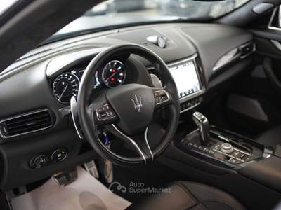 Maserati Levante V6 350cv AWD MC EDITION Special Edition Nero usata Pozzuoli