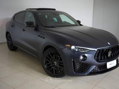 Maserati Levante V6 350cv AWD MC EDITION Special Edition Nero usata Pozzuoli