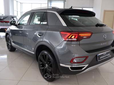 Volkswagen T-Roc 2.0 tdi Style 115cv Verde usata Ceglie Messapica