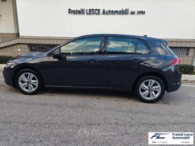 Volkswagen Golf 8 2.0 tdi scr Life 115cv 6 marce Grigio usata Cassano allo Ionio