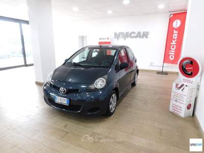 Toyota Aygo 12V VVT-i 5 porte Now Nero usata Isola del Liri