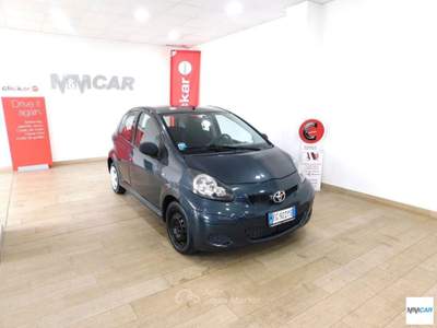 Toyota Aygo 12V VVT-i 5 porte Now Nero usata Isola del Liri