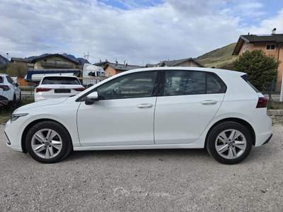 Volkswagen Golf 2.0 TDI 115 CV SCR Life Bianco usata Lavis