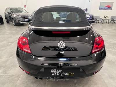 Volkswagen Maggiolino 2.0 tdi Sport 140cv dsg Nero usata Pesaro
