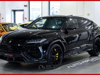 Lamborghini Urus 4.0|FULL CARBON SPEC| Nero usata Vergiate