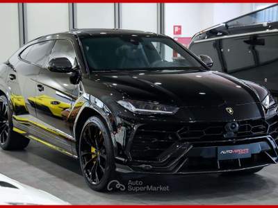 Lamborghini Urus 4.0|FULL CARBON SPEC| Nero usata Vergiate