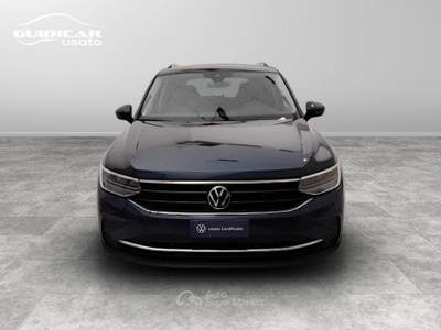 Volkswagen Tiguan 2.0 TDI SCR Life Blu/Azzurro usata Lucca