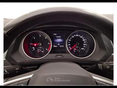 Volkswagen Tiguan 2.0 TDI SCR Life Blu/Azzurro usata Lucca