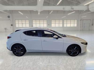 Mazda 3 5p 2.0 m-hybrid Executive 150cv Bianco usata Parma