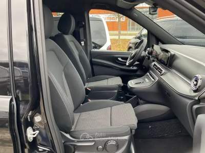 Mercedes-Benz Classe V Mercedes-Benz V 250d STYLE Kompakt AMG Distronic Nero usata San Marino