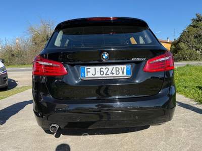 BMW Serie 2 Active Tourer 216d tagliandi regolari in casa madre Nero usata Ferrara