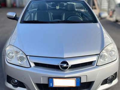 Opel Tigra TwinTop 1.4 16V Sport Argento usata Bisuschio