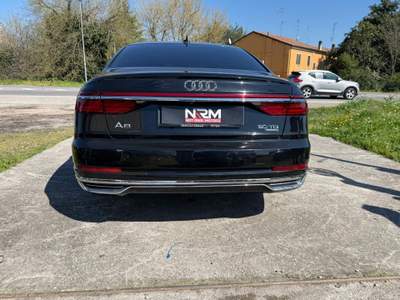 Audi A8 S-LINE FULL EXTRA Nero usata Ferrara