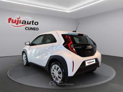 Toyota Aygo X Aygo X 1.0 Active 72cv Bianco usata Cuneo