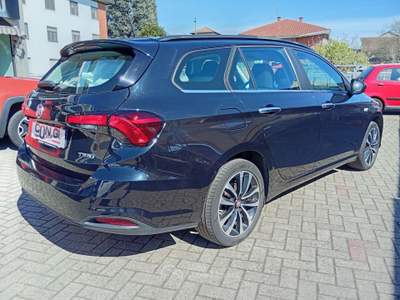 Fiat Tipo Tipo SW II 2016 SW 1.3 mjt 95 Lounge- Nero usata Carignano