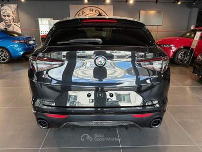 Alfa Romeo Stelvio 2.0 Turbo Veloce Q4 AT8 Nero usata Montagna in Valtellina