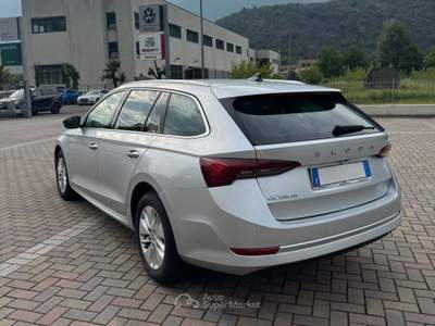 Skoda Octavia Octavia Wagon Executive 2.0 TDI DSG Grigio usata Darfo Boario Terme