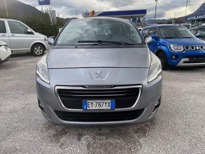 Peugeot 5008 1600  hdi    120 cv     5 posti Grigio usata Mezzocorona