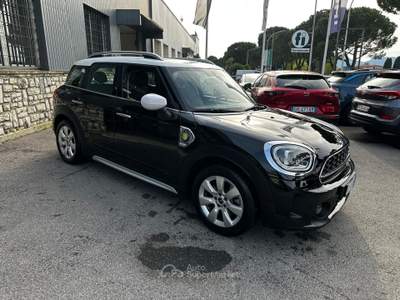 MINI Countryman Cooper S E ALL4 Business autom.PLUG-IN Nero usata ISEO