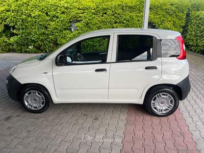 Fiat Panda Panda 1.0 GSE S&S Hybrid Pop Van 2 p.ti Bianco usata Taranto