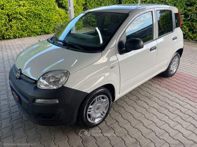 Fiat Panda Panda 1.0 GSE S&S Hybrid Pop Van 2 p.ti Bianco usata Taranto