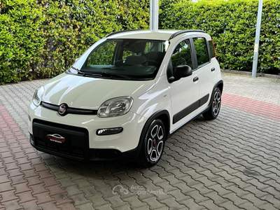 Fiat Panda Panda 1.0 FireFly S&S Hybrid City Life Bianco usata Taranto