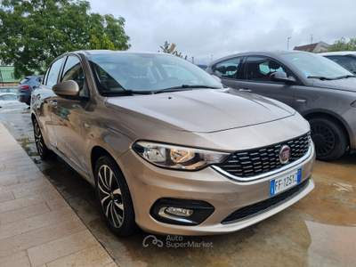 Fiat Tipo Mjt S&S 5 porte Lounge Beige usata Altamura