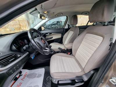 Fiat Tipo Mjt S&S 5 porte Lounge Beige usata Altamura
