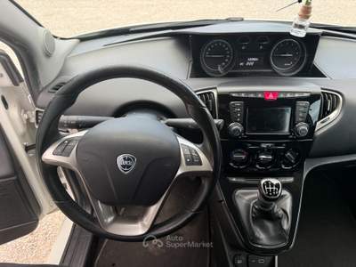 Lancia Ypsilon 1.0 Hybrid Ecochic Gold 50.000 KM Bianco usata Rocca Priora