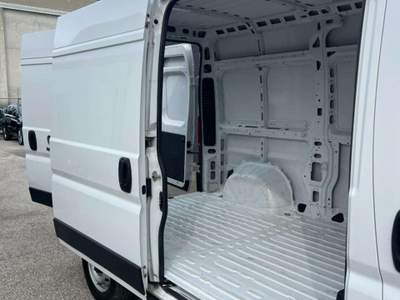 Fiat Ducato 33 2.2 Mjt 140CV PM-TM Easy Bianco usata Asolo