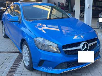 Mercedes-Benz Classe A A 180 D - AUTOMATIC PREMIUM - CAMBIO AUTOMATICO - ANCHE PER NEOPATENTATI - EURO 6 B Blu/Azzurro usata Varese