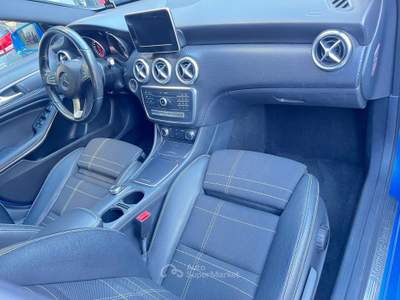 Mercedes-Benz Classe A A 180 D - AUTOMATIC PREMIUM - CAMBIO AUTOMATICO - ANCHE PER NEOPATENTATI - EURO 6 B Blu/Azzurro usata Varese